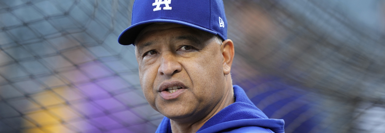 Los Dodgers amplían el contrato del mánager Dave Roberts hasta la temporada  2025 - Los Angeles Times