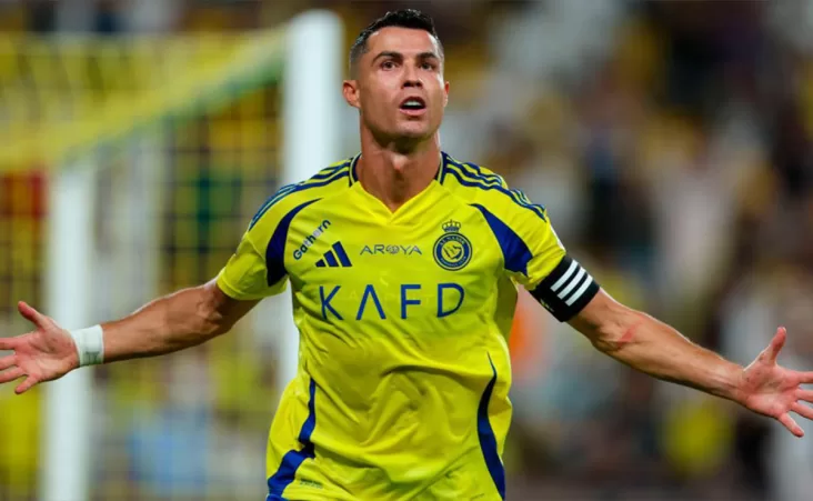 El director deportivo del Al-Nassr Fernando Hierro, dio a conocer que está en negociaciones con el ex Real Madrid para extender su contrato.