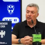 Al darse cuenta que dijo las cosas sin pensar, quizo corregir su error e indicó que en este momento sí es un reto importante.