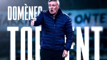 Tras días de platicas el estratega se inclinó por quedarse con los Rayados a pesar de haber tenido una propuesta del futbol de Arabia Saudita