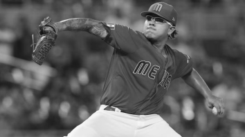 El pitcher mexicano se encuentra con una sanción de 36 meses por violencia domestica, que le impusieron las autoridades de Estados Unidos