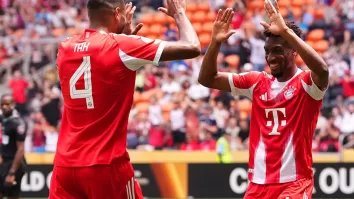 El Bayern Munich el primer tiempo le metió seis goles al club de Nueva Zelanda.