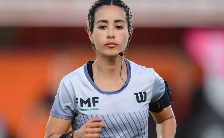 Itzel marcó 36 faltas en este duelo, y sacó 4 tarjetas amarillas (2 a Curazao y 2 al Salvador).