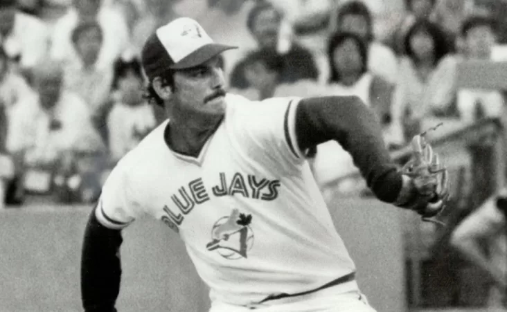 En 1982 cuando jugó con Toronto fue llamado para el Juego de las Estrella.