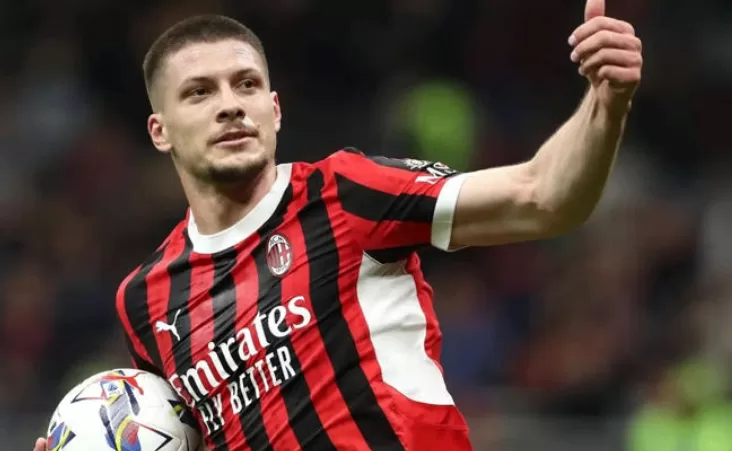 De llegar Jovic a la Liga MX se metería en el top 3 de jugadores mejor pagados en la Liga MX.