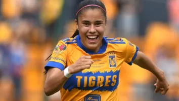 Ovalle tiene una marca de 136 goles en 294 partidos jugados con la camiseta de Tigres, debutó junto con las Amazonas en la Liga MX Femenil en el Apertura 2017.