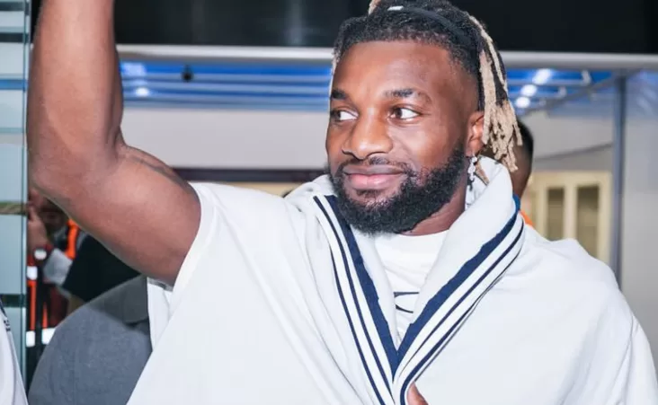 El delantero galo firmó próximos tres años, tiempo que durará su contrato.