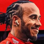 El siete veces campeón de Fórmula 1, habría firmado un contrato con Ferrari donde lo tienen asegurado su futuro por al menos dos temporadas con opción a una más.