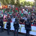 El danés Jonas Vingegaard ya tenía asegurado el título antes de la última fracción, pensada más como celebración que competencia.