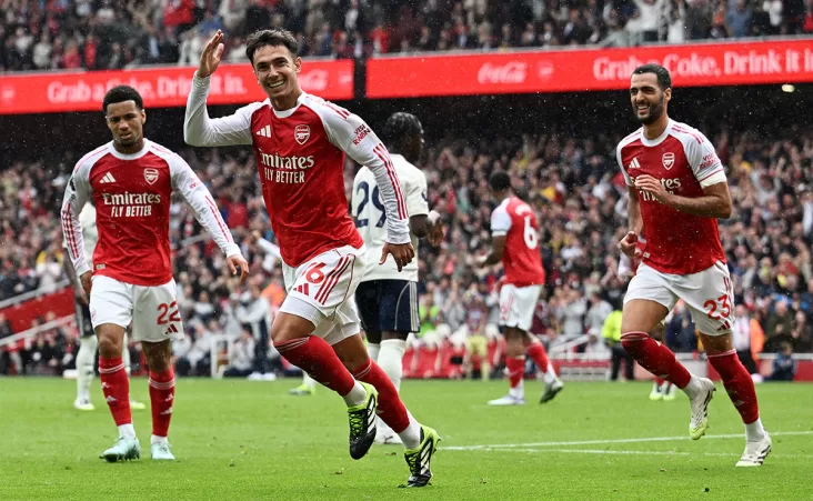 La gran figura fue el mediocampista español Mikel Zubimendi, autor de un doblete.