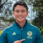 Formado desde las Fuerzas Básicas azulcremas, Juárez llegó al club a los 14 años y recorrió todas las categorías juveniles hasta debutar en el Apertura 2019 frente a Pachuca.