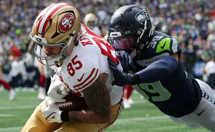 Kittle no regresó al emparrillado tras resentirse, y será sometido a una resonancia magnética para conocer la gravedad del problema.