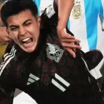 El mediocampista fue una pieza clave en el esquema del Tricolor y, tras la eliminación ante Argentina en los Cuartos de Final, compartió un emotivo mensaje en redes sociales.