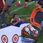 Macías tuvo que abandonar el campo al minuto 30 tras una lesión que encendió las alarmas en el banquillo de Efraín Juárez.
