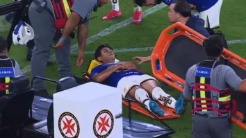 Macías tuvo que abandonar el campo al minuto 30 tras una lesión que encendió las alarmas en el banquillo de Efraín Juárez.