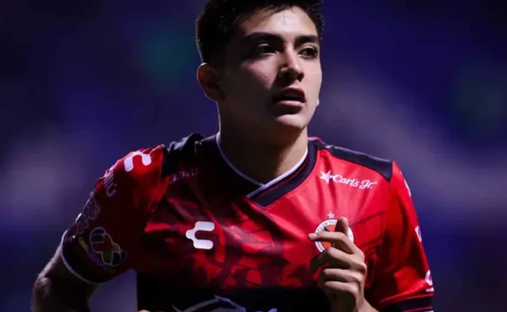 El mediocampista, figura de la Selección Mexicana Sub-20 en el Mundial de Chile, se perderá el duelo ante Pumas de la Jornada 16 y su regreso dependerá de la evolución médica.