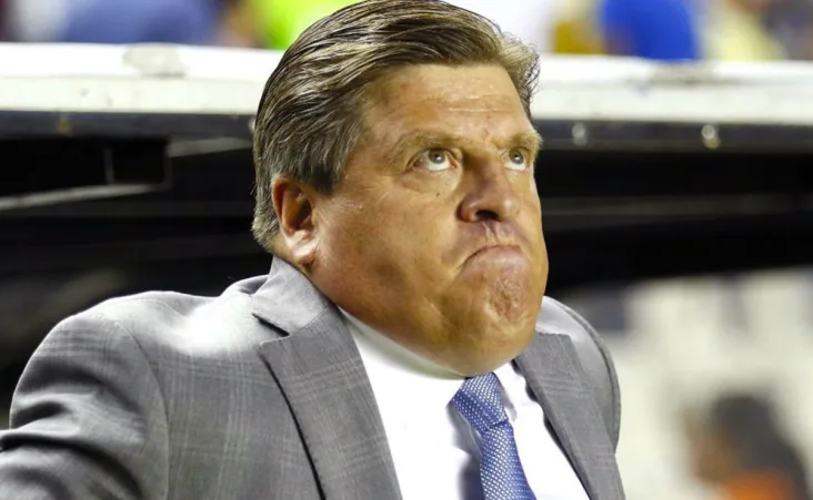 El exseleccionador mexicano explicó que vuelve “adolorido y con derrota”, aunque dispuesto a pasar página.