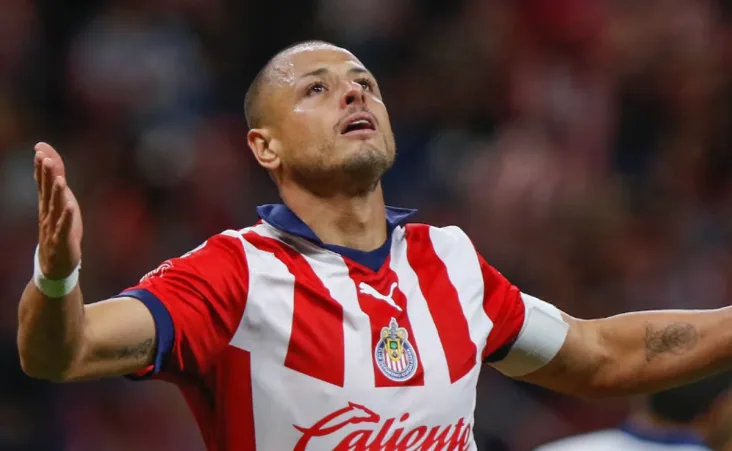 El histórico goleador rojiblanco, que regresó entre ilusión y nostalgia, vive un cierre de ciclo lejos del protagonismo.