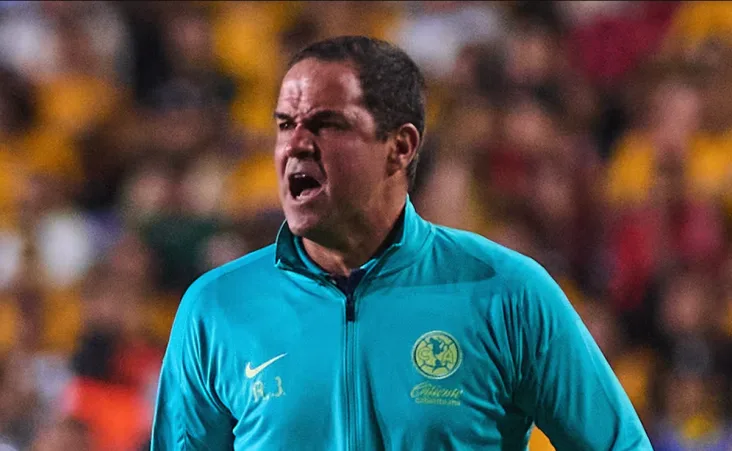 El entrenador también defendió el desempeño ofensivo del conjunto azulcrema.