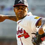 El derecho de 35 años llega después de un año irregular, en el que su efectividad se elevó a 3.21, contrastando con el dominante 1.95 que registró en 2024.