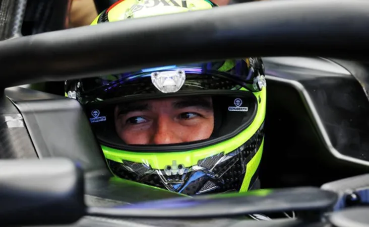 Cadillac F1 realizó su primer shakedown en la emblemática pista británica, completando su vuelta inicial con Sergio Pérez al volante.