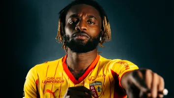 El enojo del americanismo se intensificó cuando se confirmó que Saint-Maximin ya había cerrado su fichaje con el Lens de la Ligue 1.