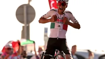 La tabla continúa encabezada por el esloveno Tadej Pogacar, quien suma 11,255 puntos.