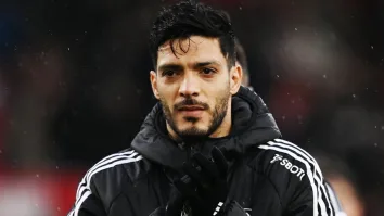 El atacante del Fulham FC compartió contenido vinculado al país asiático.