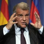 El dirigente enumeró varias jugadas polémicas, como la expulsión revisada por el VAR.