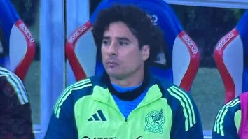 Ochoa habría aceptado esta decisión con profesionalismo, entendiendo el momento de transición que vive el equipo.