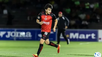 Su reaparición se dio en la Jornada 14 frente a FC Juárez, cuando ingresó de cambio al minuto 61 en lugar de Iván Tona.